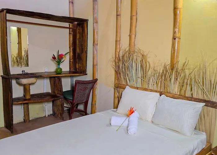 Tyler's Place Hotel 3*