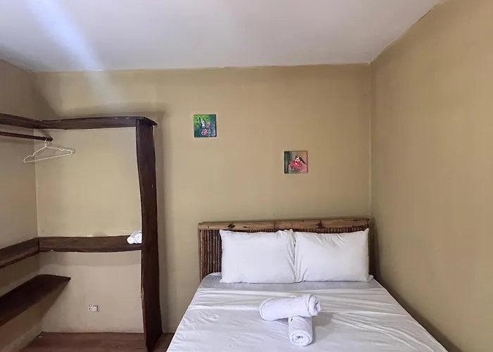 Hotel Tyler's Place