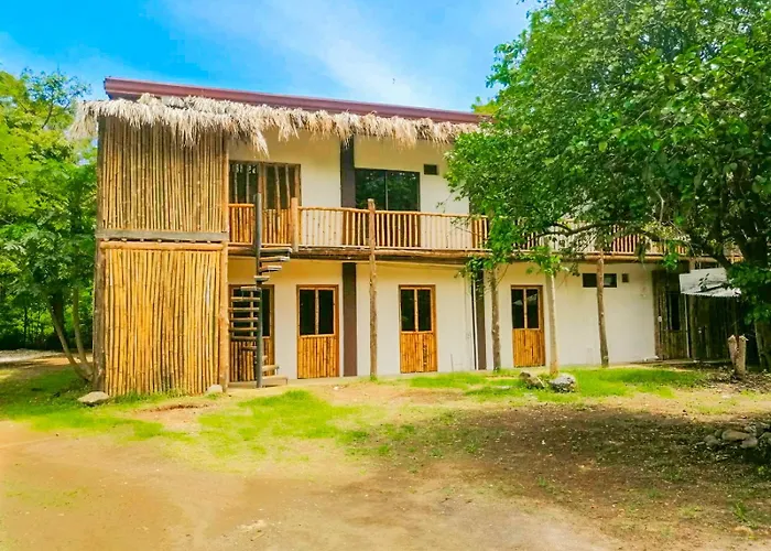 Tyler's Place 3*