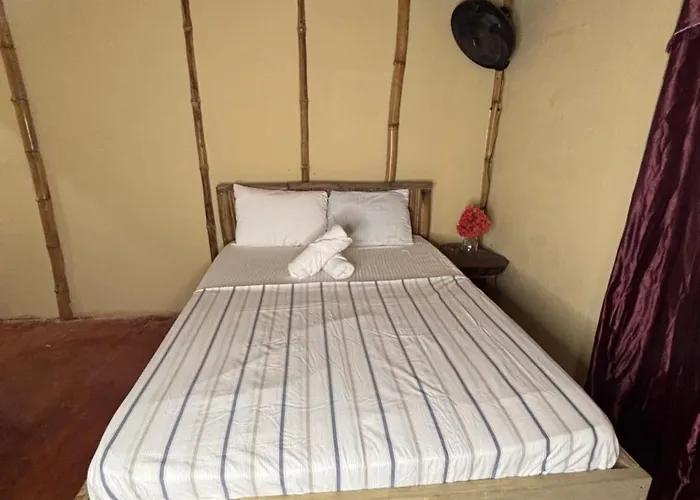 Tyler's Place Hotel 3*