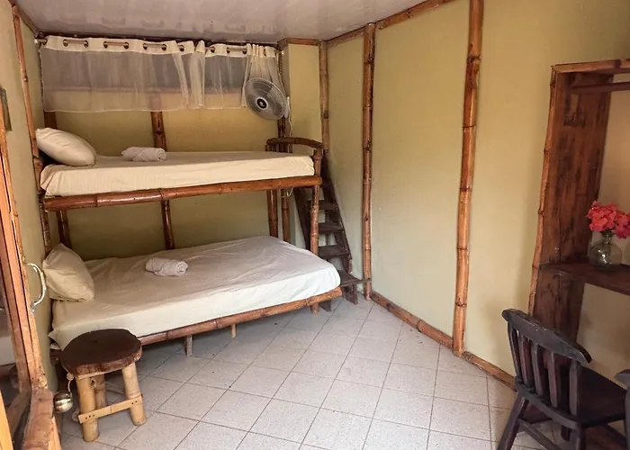 Tyler's Place Hotel 3*